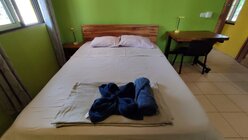 1BR House w/AC + Pool + Skate Bowl + Carport