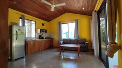 1BR House w/AC + Pool + Skate Bowl + Carport